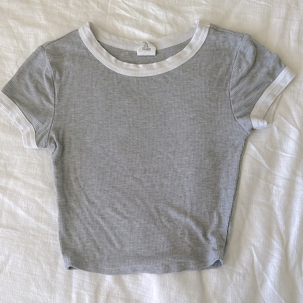 Stretchy Grey and White T-shirt